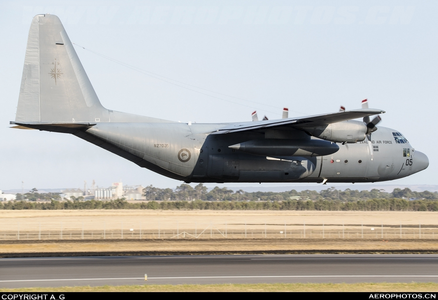 Lockheed C-130\/L-100 Hercules